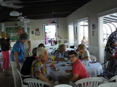 Luau 012