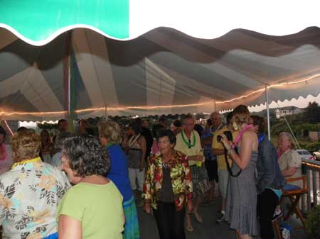 Luau 019