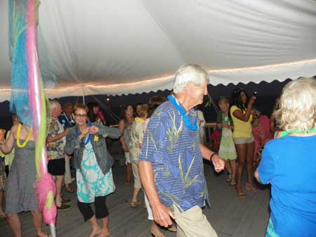 Luau 023